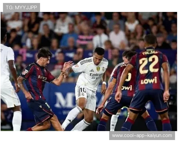 皇马打出快速反击战术,让对手难以防守,皇马经典反击视频